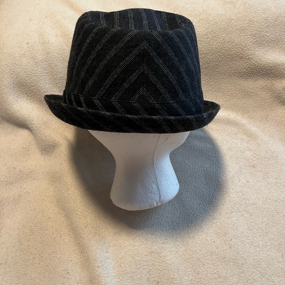 Free Authority Fedora Hat - Picture 2 of 6